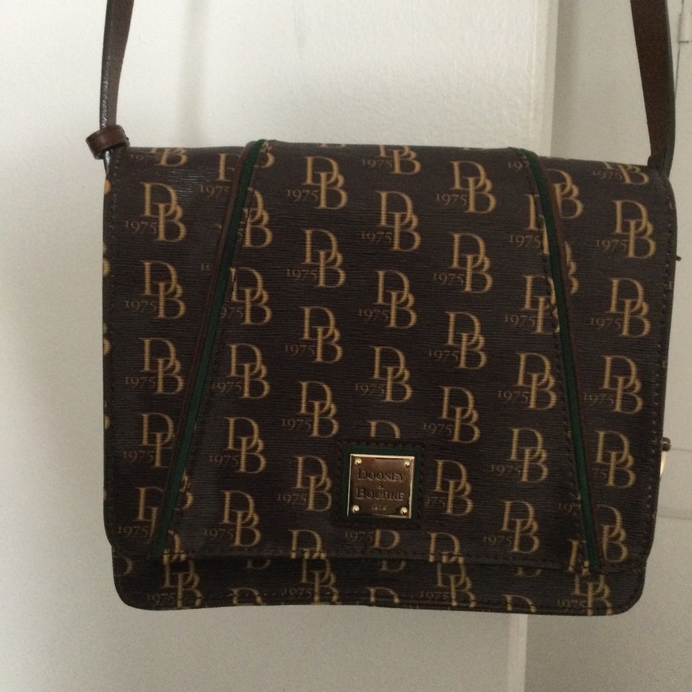Dooney & Bourke